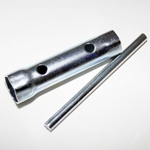 Свечной ключ 16/18 мм длина 100мм, PW, 470-010 Свечной ключ 16/18 мм длина 100мм, PW, 470-010