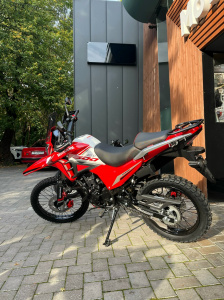 Мотоцикл 300 ENDURO SHIFT красный ПТС фото 5 Мотоцикл 300 ENDURO SHIFT красный ПТС фото 5