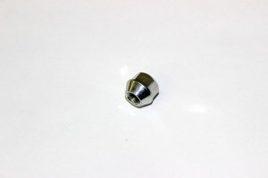 Гайка стального колеса 9010-070002 Гайка стального колеса 9010-070002